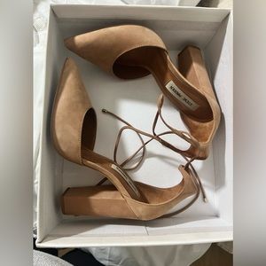 Size 7.5 tan suede Steve Madden heel worn once